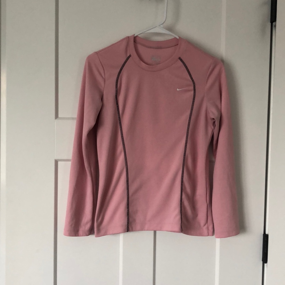 NIKE | Workout top
